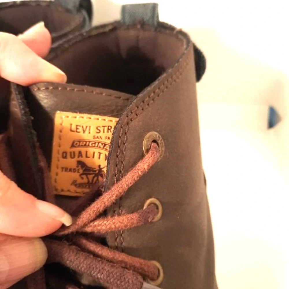 Levi's Mens Brown Chukka Ankle Boots Shoes Pre-owned Size US 9